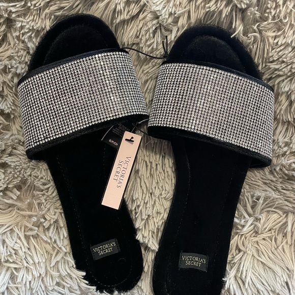 🖤Victoria’s Secret Embellished Velvet Slides - Picture 2 of 5